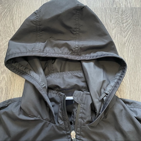 Black Medium Rain Coat GapFit with Pockets - Picture 2 of 8